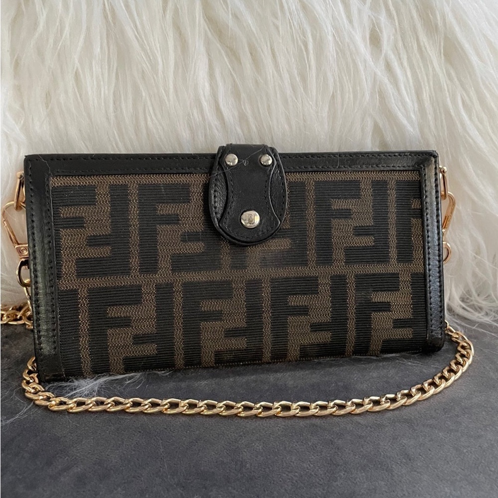 Fendi Wallet on Chain